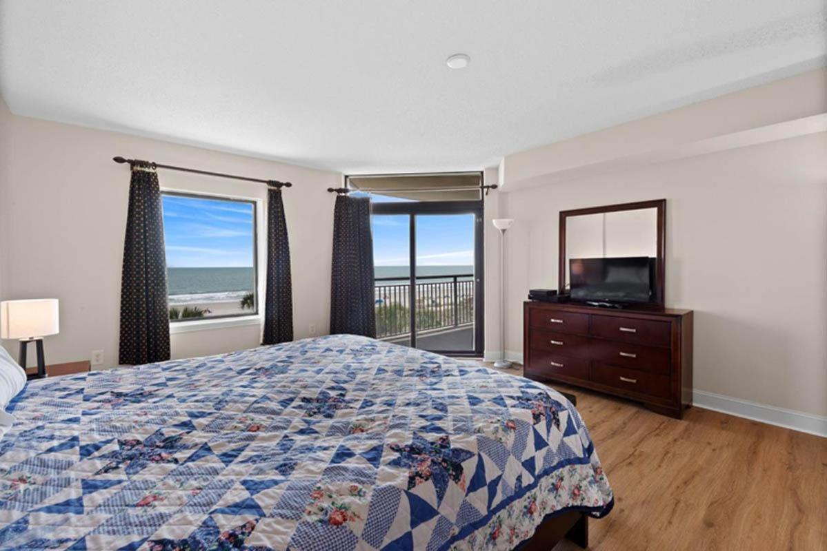 Oversized 3-Bedroom Floorplan With Amazing Panoramic Views شاطئ ميرتل المظهر الخارجي الصورة