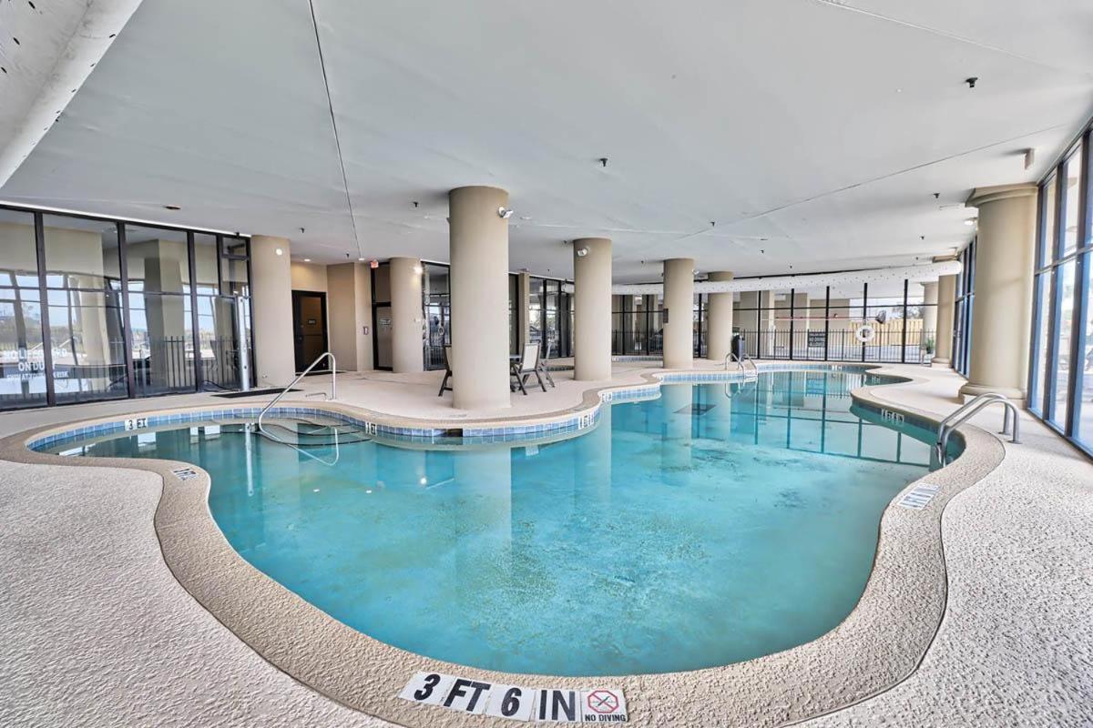 Oversized 3-Bedroom Floorplan With Amazing Panoramic Views شاطئ ميرتل المظهر الخارجي الصورة